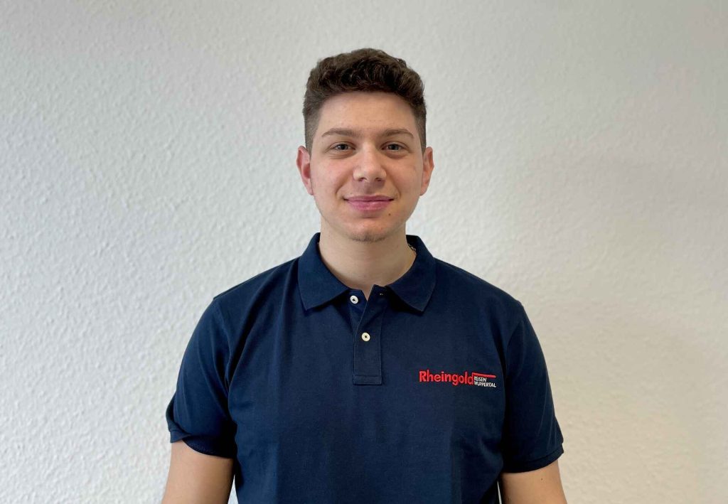 Luciano Altieri Azubi 1 - Rheingoldbus Wuppertal