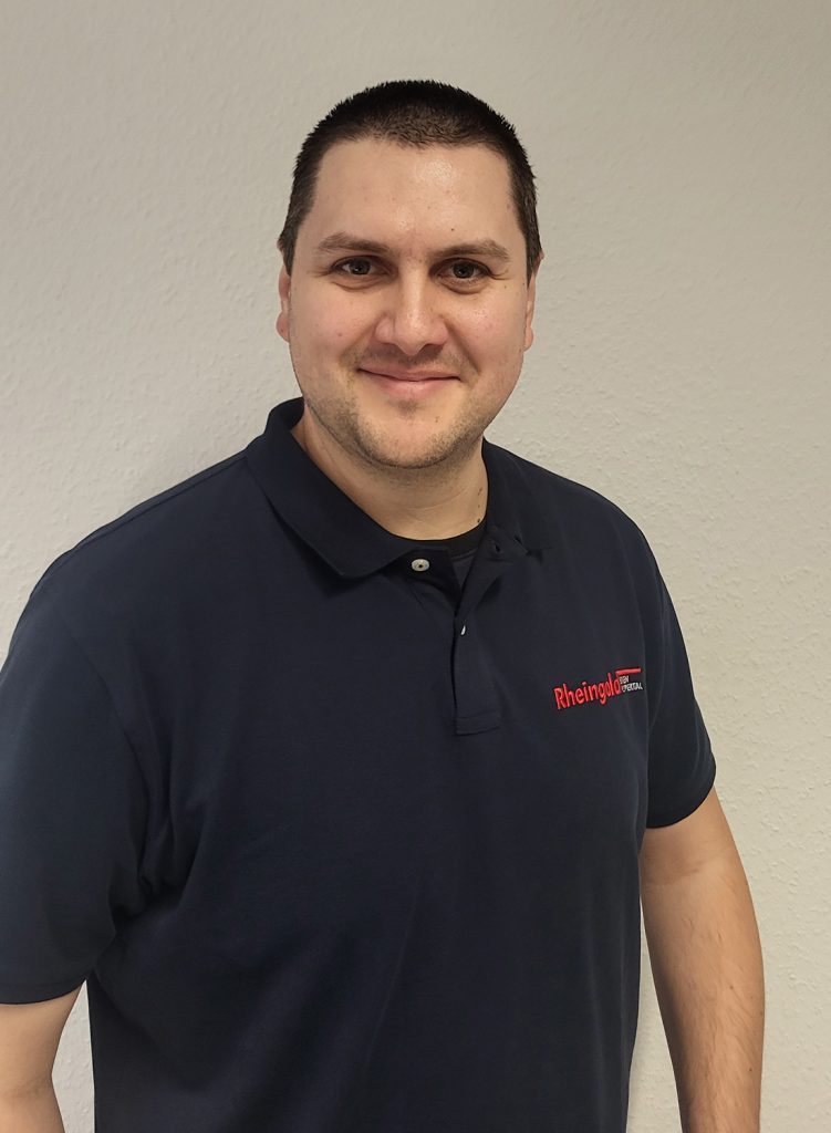 kevin lee esser komprimiert - Rheingoldbus Wuppertal
